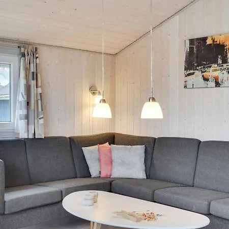 Robertha - 800m To The Fjord By Interhome *