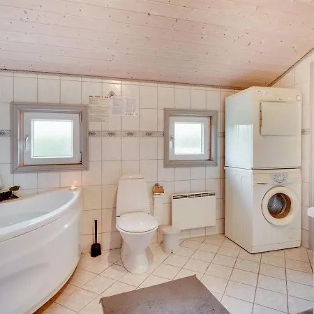 Casa de Férias Robertha - 800m To The Fjord By Interhome *