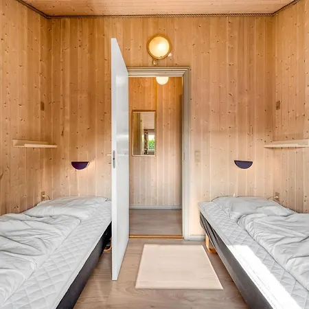 Holiday home Robertha - 800m To The Fjord By Interhome